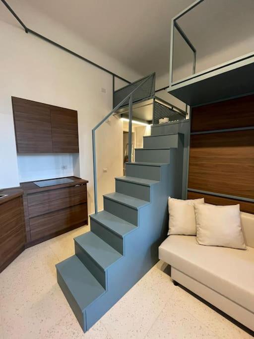Lovely Studio Flat In Bocconi Milão Exterior foto